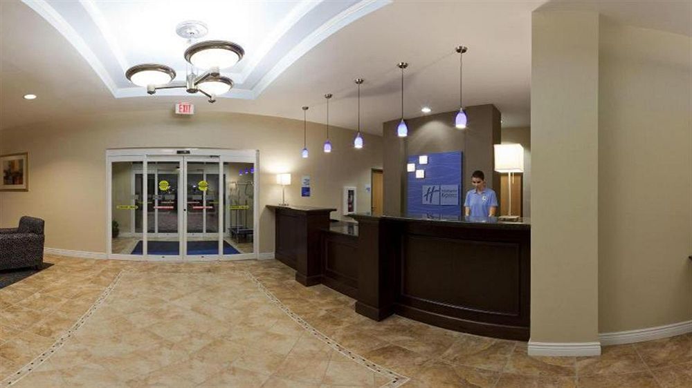 Holiday Inn Express Lake Wales North-Winter Haven By Ihg Waverly Exterior foto