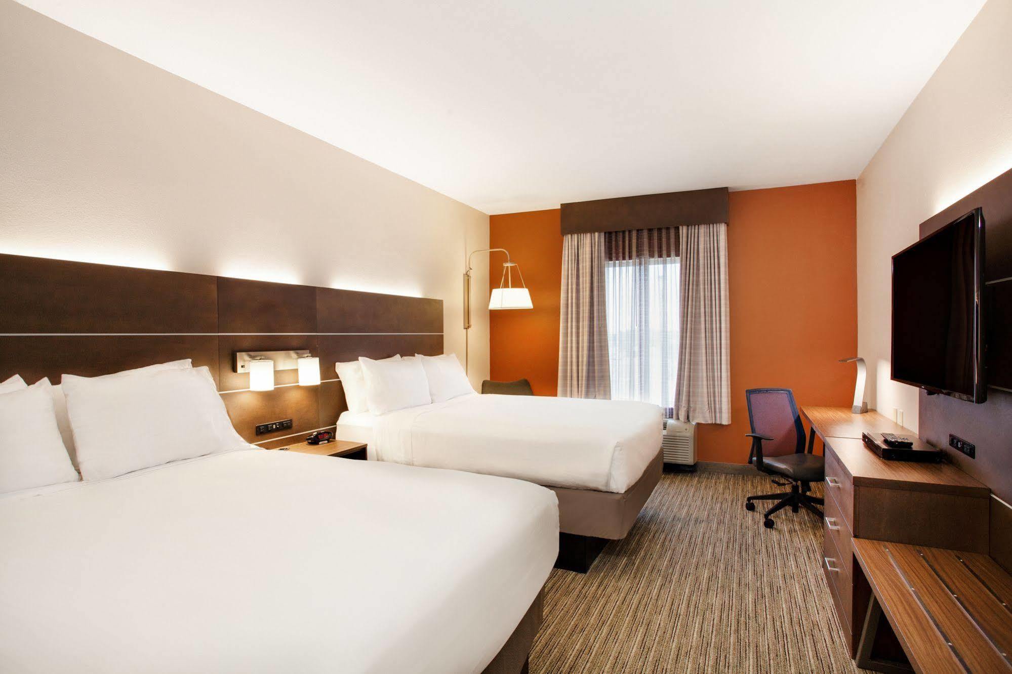 Holiday Inn Express Lake Wales North-Winter Haven By Ihg Waverly Exterior foto
